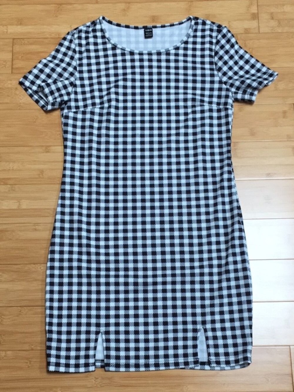 NWOT SHEIN Short Sleeve M-Slit Hem Buffalo Plaid Dress